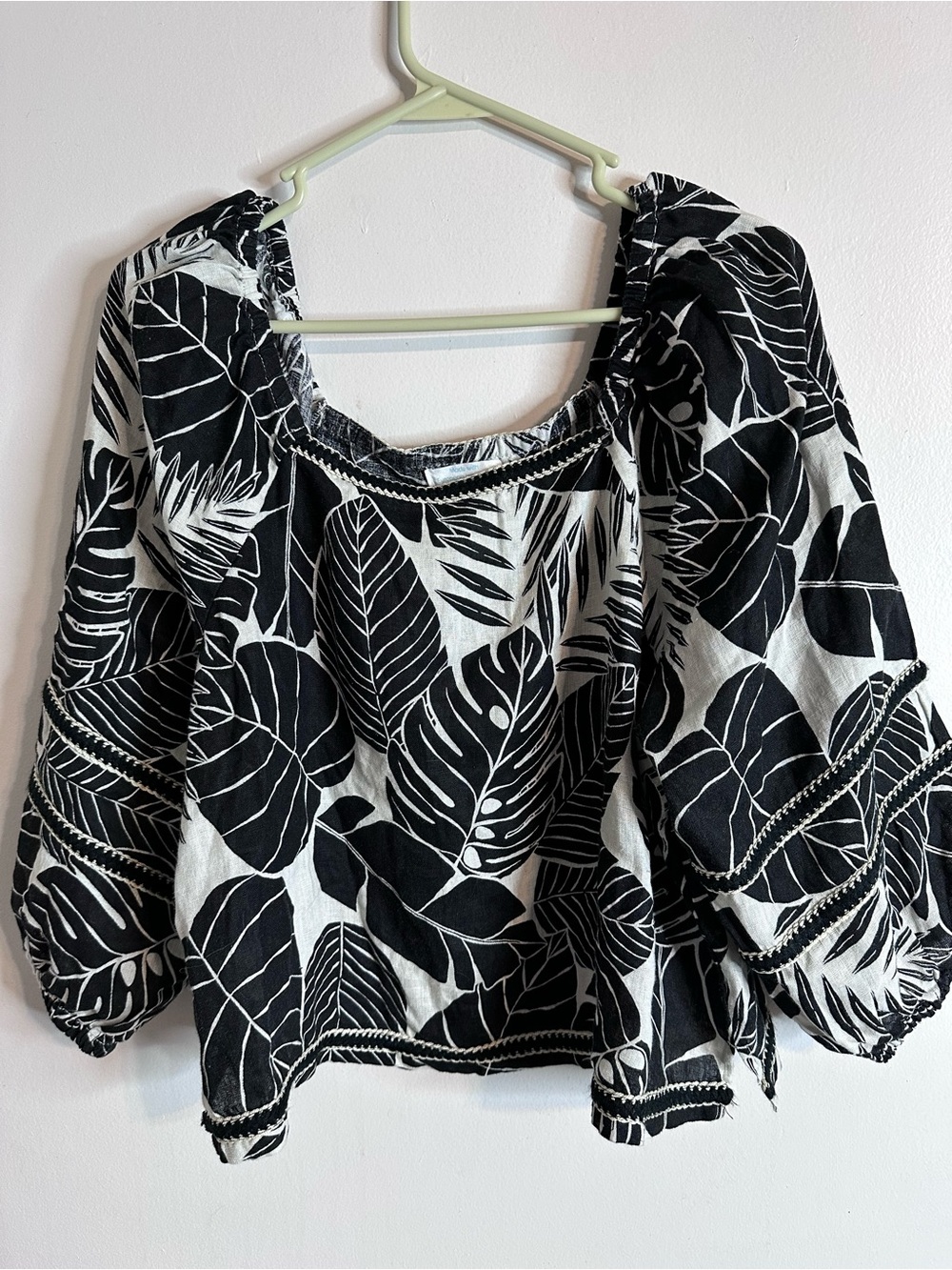 Cynthia Rowley Black & White Leaf-Print Peasant Blouse